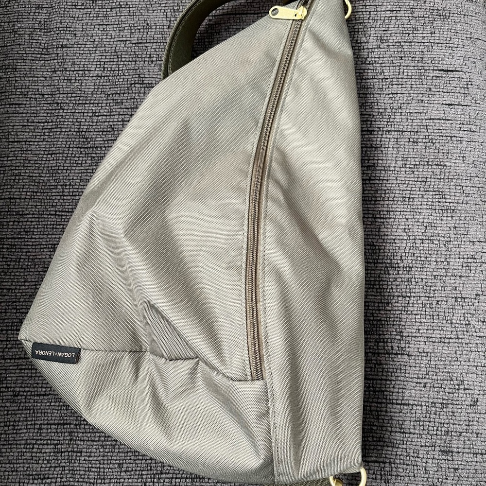 Logan and Leona original Sling bag in Olive